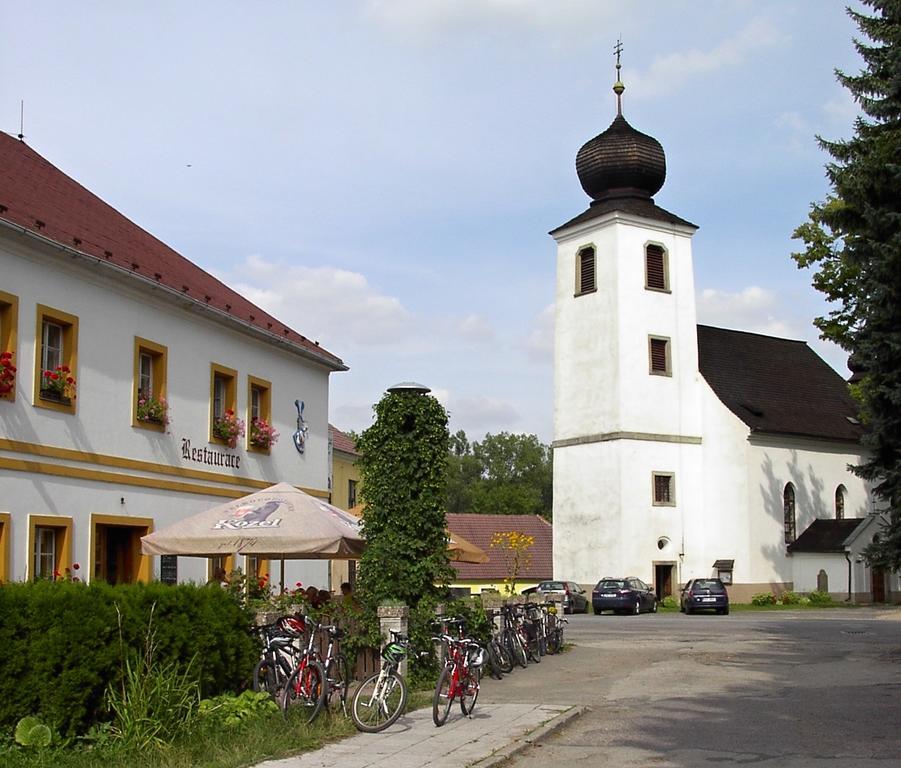 Pension A Restaurace Rudolec Hotel Český Rudolec Eksteriør billede